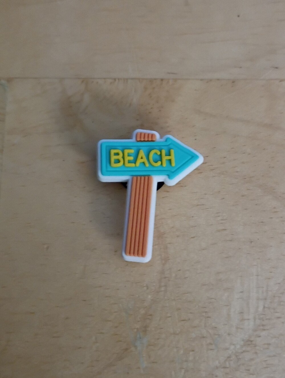 10 for $10 Jibbitz Croc Charm - Beach Sign Pointing To Beach - New